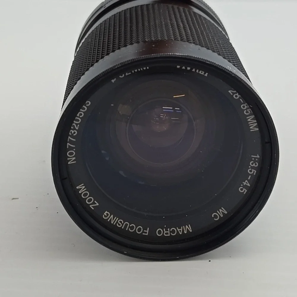 Vivitar 28-85mm Camera Lens 1:3.5-4.5 Macro Focusing‎ Zoom